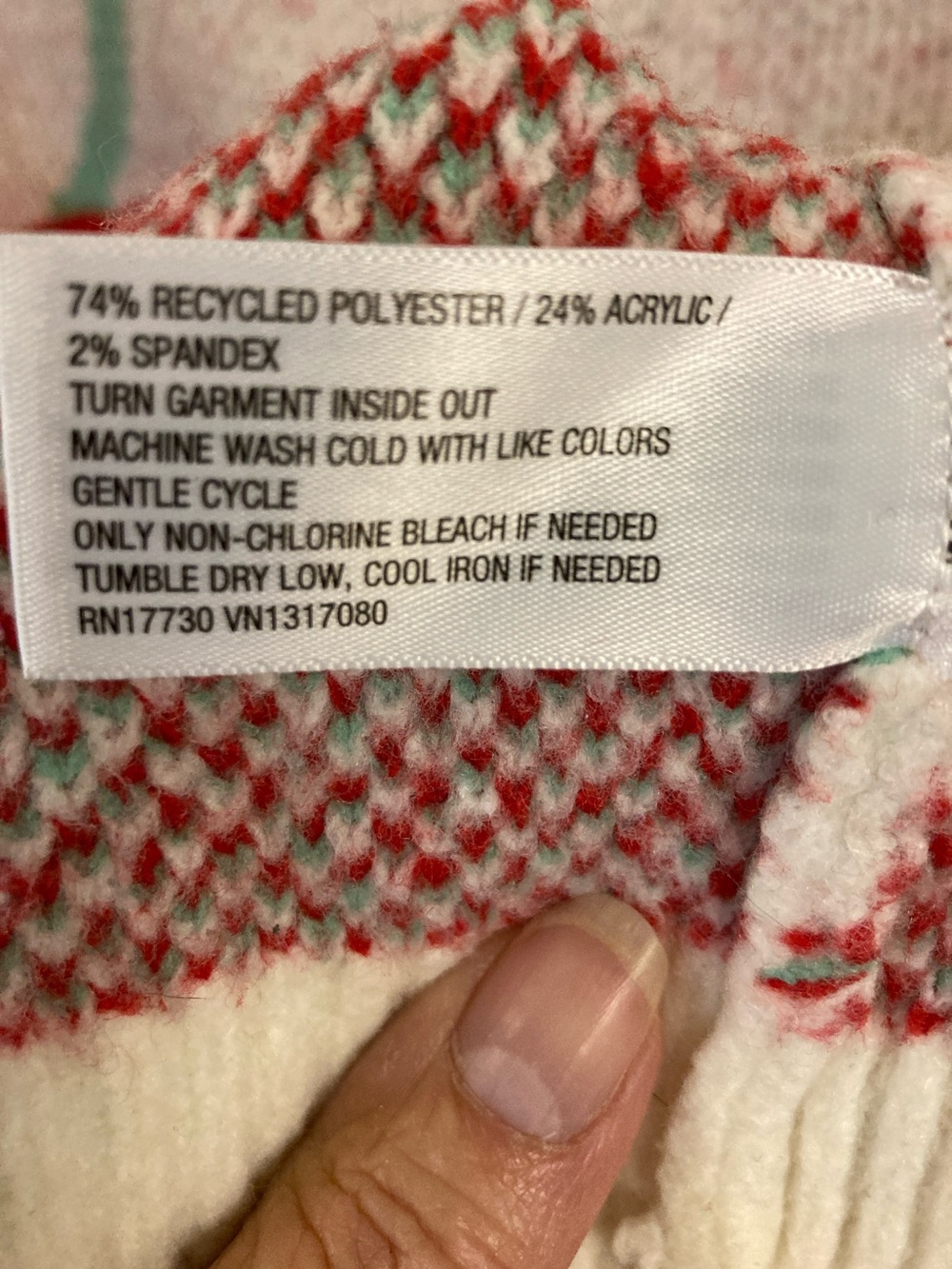 a new day Cream Knit Crewneck Sweater with Red Cherry Ciao Ciao - Picture 4 of 6